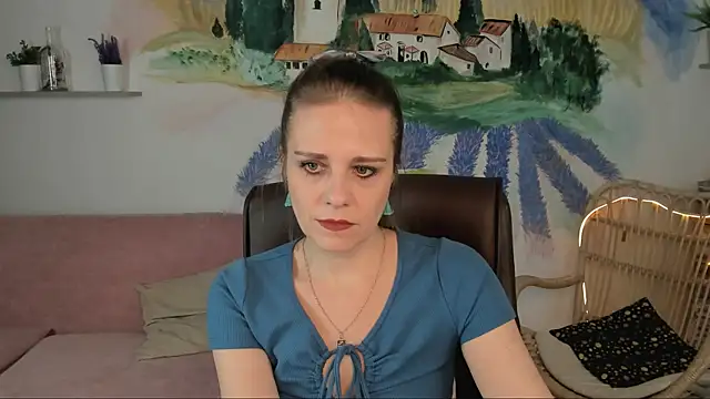 Snapshot of EmiliaBedy chatting on February 2025 09:12:02 AM EmiliaBedy online show from February 2025 09:12:02 AM