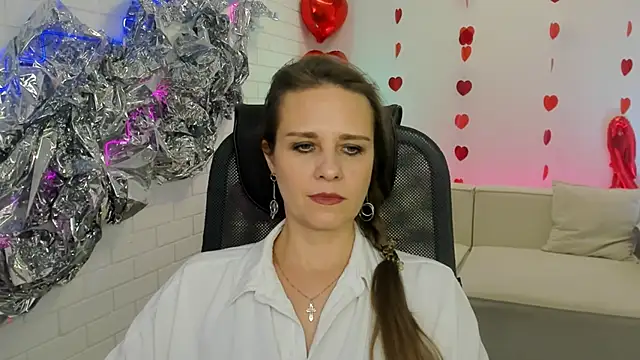 Snapshot of EmiliaBedy chatting on February 2025 12:13:02 PM EmiliaBedy online show from February 2025 12:13:02 PM