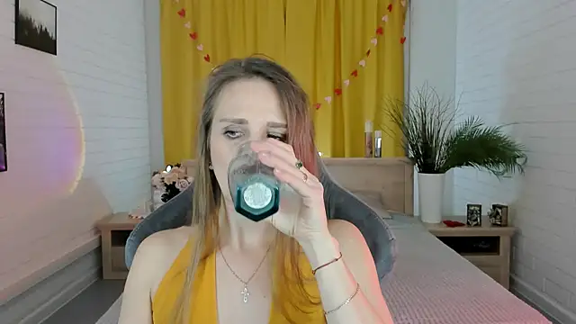 Snapshot of EmiliaBedy chatting on March 2025 03:16:02 PM EmiliaBedy online show from March 2025 03:16:02 PM