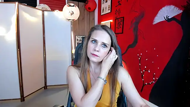 Snapshot of EmiliaBedy chatting on September 2025 09:10:02 AM EmiliaBedy online show from September 2025 09:10:02 AM