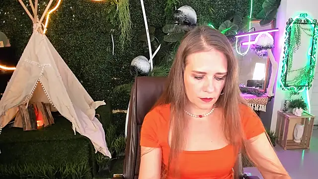 Snapshot of EmiliaBedy chatting on September 2025 09:12:02 AM EmiliaBedy online show from September 2025 09:12:02 AM