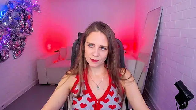 Snapshot of EmiliaBedy chatting on November 2025 09:14:02 AM EmiliaBedy online show from November 2025 09:14:02 AM