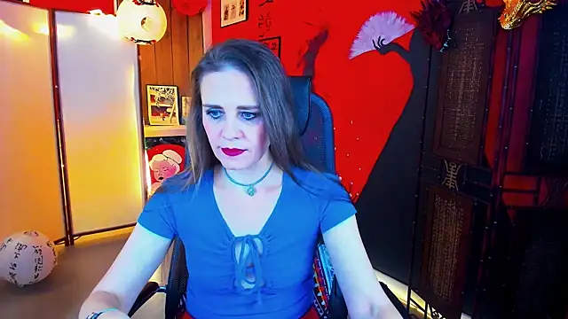 Snapshot of EmiliaBedy chatting on November 2025 05:11:01 AM EmiliaBedy online show from November 2025 05:11:01 AM