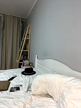 Snapshot of bunnythetailor chatting on October 2025 09:04:02 PM bunnythetailor online show from October 2025 09:04:02 PM