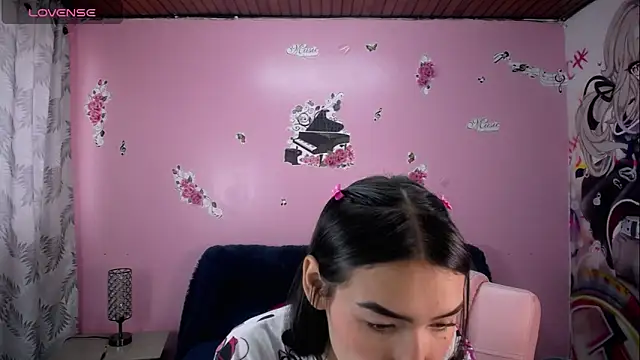 Snapshot of Sofii_cutee chatting on January 2025 12:40:02 PM Sofii cutee online show from January 2025 12:40:02 PM