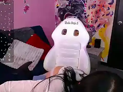 Snapshot of Sofii_cutee chatting on February 2025 01:41:01 PM Sofii cutee online show from February 2025 01:41:01 PM