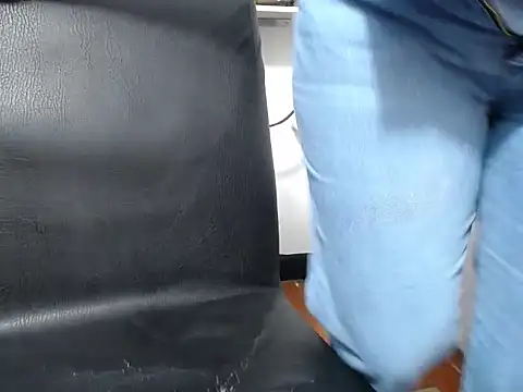 susy pervertt online show from February 2026 01:38:01 PM