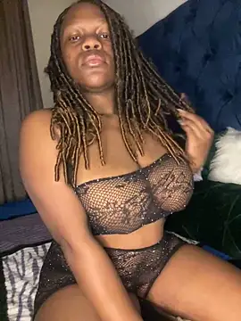 Boneca25 online show from January 2025 05:26:02 PM