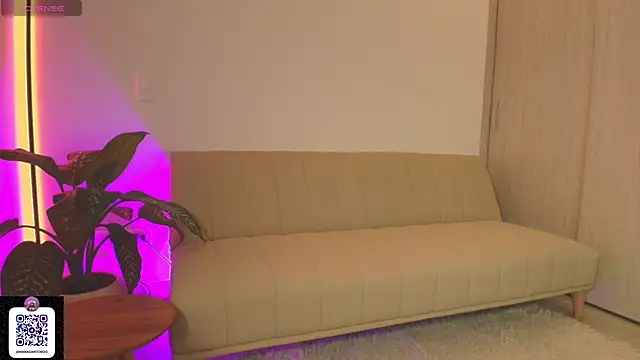 Snapshot of Mara_Santoro chatting on November 2025 12:10:02 AM Mara Santoro online show from November 2025 12:10:02 AM