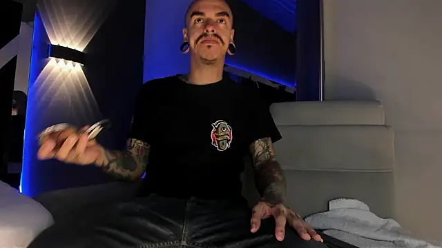 kaletattoo online show from February 2026 11:17:01 AM