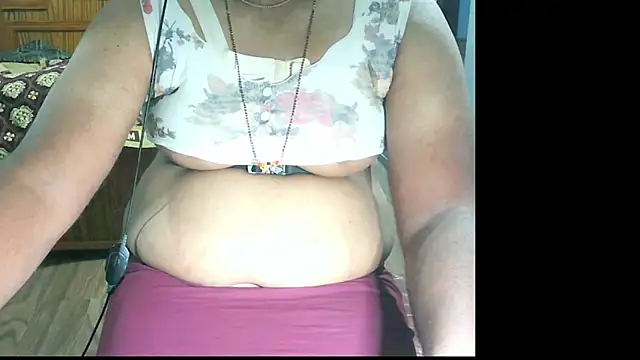Leelasissy online show from August 2026 04:39:02 PM