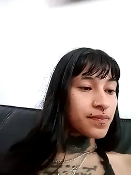 esmeralda06 online show from October 2025 02:29:01 PM