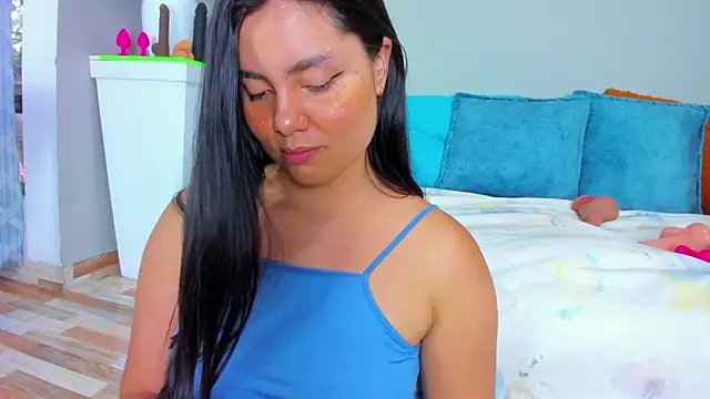 evaa greey online show from November 2025 08:08:01 PM