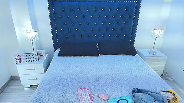 Milu ballmer online show from September 2025 06:53:01 PM