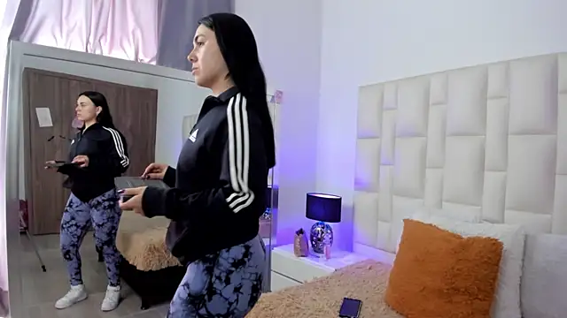 Ariana rouse online show from January 2026 04:42:01 PM