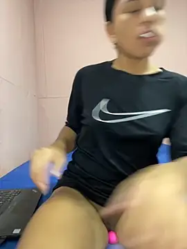 HeatherCobs online show from November 2025 07:39:02 PM