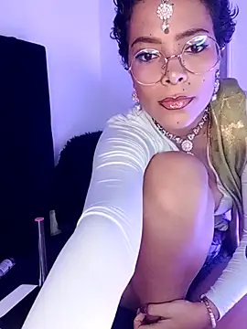 Snapshot of AnaChernova chatting on January 2025 12:05:02 AM AnaChernova online show from January 2025 12:05:02 AM