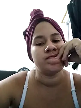 Snapshot of sol_miluna2 chatting on October 2025 10:17:01 PM sol miluna2 online show from October 2025 10:17:01 PM
