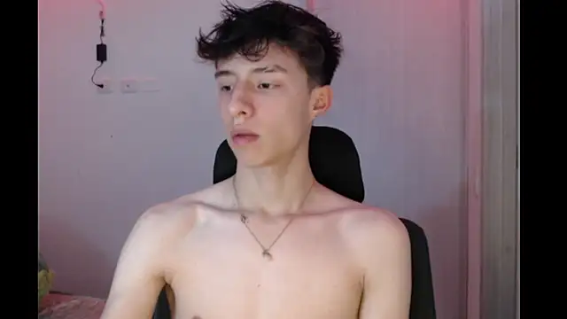 Juanmres online show from December 2025 12:03:02 PM