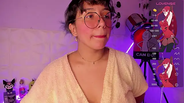 Snapshot of Ludovica6669 chatting on February 2025 05:40:01 PM Ludovica6669 online show from February 2025 05:40:01 PM