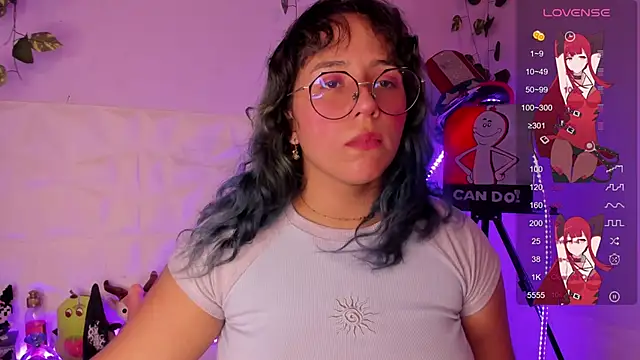 Snapshot of Ludovica6669 chatting on February 2025 06:37:01 PM Ludovica6669 online show from February 2025 06:37:01 PM