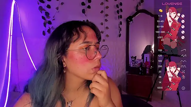 Snapshot of Ludovica6669 chatting on February 2025 10:25:01 PM Ludovica6669 online show from February 2025 10:25:01 PM