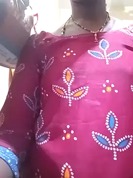 Snapshot of TeluguammayiMahi chatting on February 2025 12:41:01 AM TeluguammayiMahi online show from February 2025 12:41:01 AM