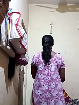 Snapshot of TeluguammayiMahi chatting on March 2025 06:44:01 PM TeluguammayiMahi online show from March 2025 06:44:01 PM