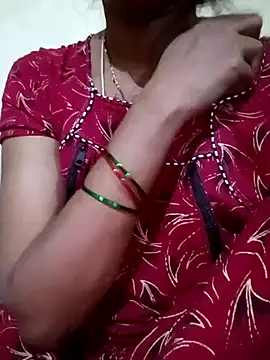 Snapshot of TeluguammayiMahi chatting on October 2025 10:01:02 AM TeluguammayiMahi online show from October 2025 10:01:02 AM