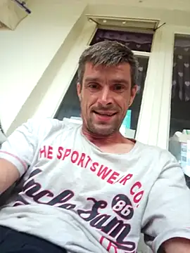 Snapshot of Schkodnik chatting on June 2026 05:10:01 AM Schkodnik online show from June 2026 05:10:01 AM