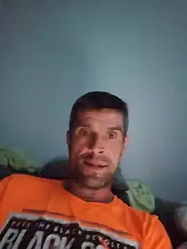 Snapshot of Schkodnik chatting on August 2026 10:45:01 PM Schkodnik online show from August 2026 10:45:01 PM