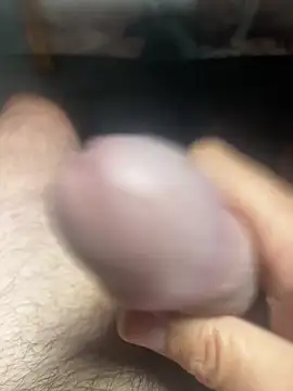 Snapshot of yannusgir33 chatting on September 2025 09:09:01 PM yannusgir33 online show from September 2025 09:09:01 PM