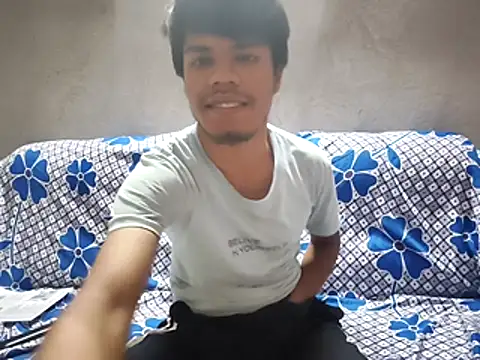 Snapshot of HomeCum chatting on November 2025 12:04:01 PM HomeCum online show from November 2025 12:04:01 PM