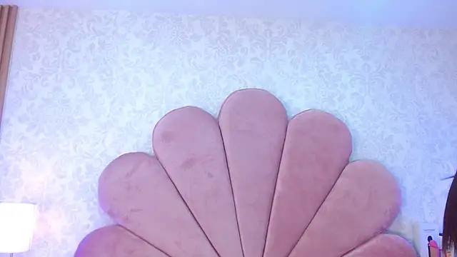 ElhaThomson online show from December 2025 08:36:02 PM