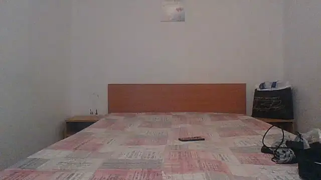 Snapshot of Robexxmia chatting on September 2025 08:24:01 PM Robexxmia online show from September 2025 08:24:01 PM