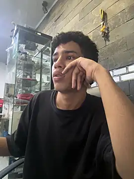 Snapshot of Santiago-Thompson chatting on October 2025 02:55:02 AM Santiago-Thompson online show from October 2025 02:55:02 AM