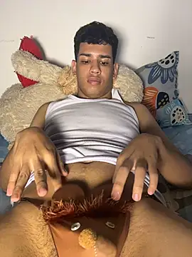 Snapshot of Santiago-Thompson chatting on November 2025 06:35:02 AM Santiago-Thompson online show from November 2025 06:35:02 AM