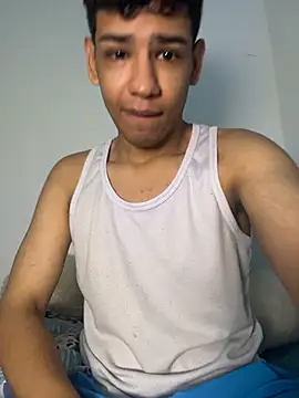 Snapshot of Santiago-Thompson chatting on November 2025 07:23:02 PM Santiago-Thompson online show from November 2025 07:23:02 PM