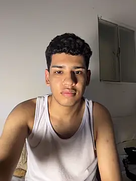 Snapshot of Santiago-Thompson chatting on November 2025 06:45:02 AM Santiago-Thompson online show from November 2025 06:45:02 AM