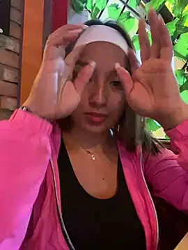 Iam Cassi online show from February 2025 06:59:01 PM