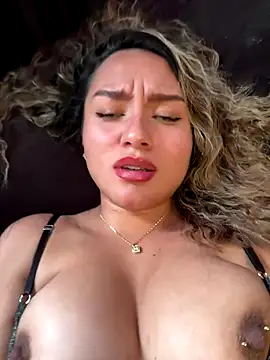 Iam Cassi online show from October 2025 07:43:01 PM