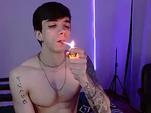 H3ll B0I online show from January 2025 08:32:02 AM