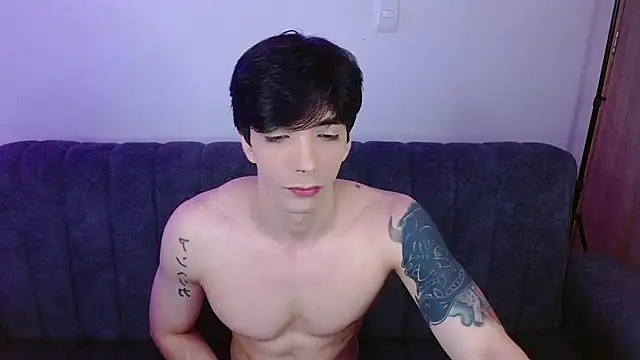 H3ll B0I online show from May 2026 03:34:01 AM