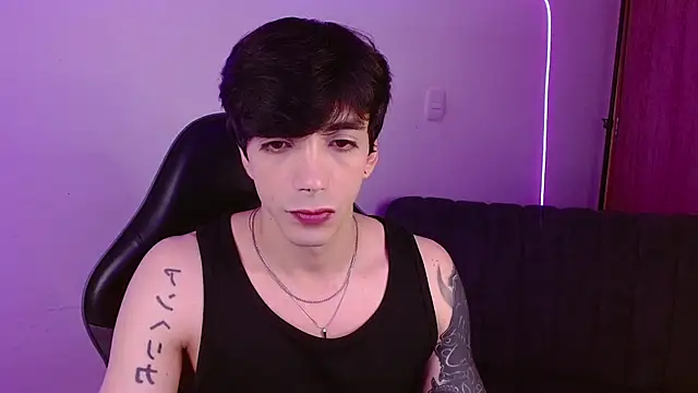 H3ll B0I online show from May 2026 06:09:02 AM