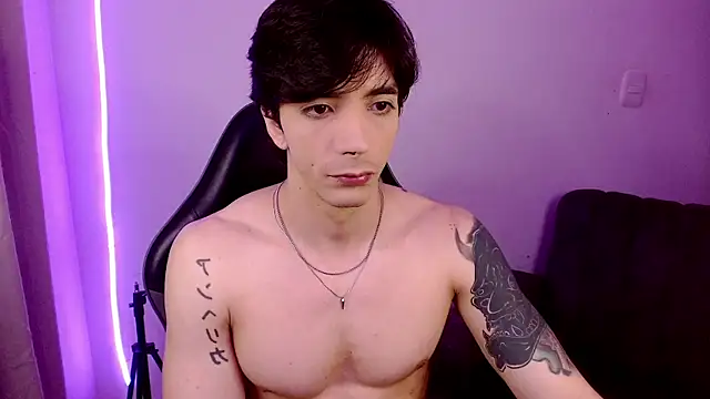 H3ll B0I online show from May 2026 05:59:02 AM