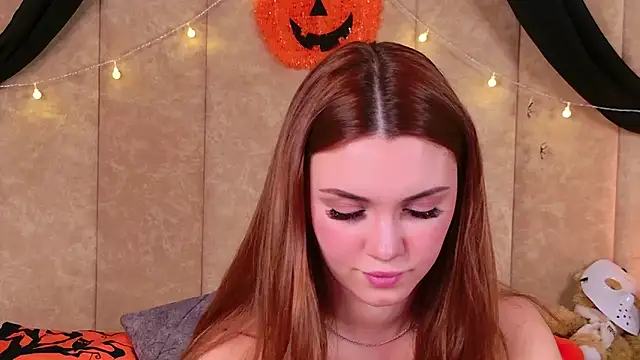 Snapshot of Ariadna_Holder chatting on October 2025 11:21:02 AM Ariadna Holder online show from October 2025 11:21:02 AM