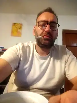 Snapshot of Hardasanut chatting on November 2025 10:20:02 PM Hardasanut online show from November 2025 10:20:02 PM