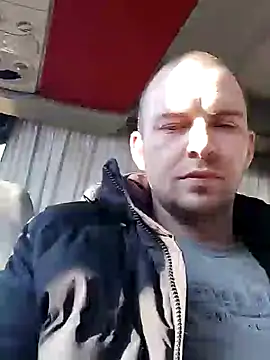 Milankure111 online show from February 2025 01:11:02 PM