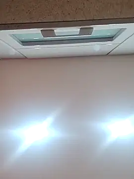 Milankure111 online show from February 2025 06:40:01 AM