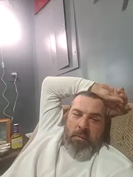 Snapshot of thickdaddy2982 chatting on January 2025 10:24:01 PM thickdaddy2982 online show from January 2025 10:24:01 PM